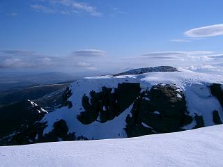 The N face crags of Cairn Lochan with Cairn Gorm behind.