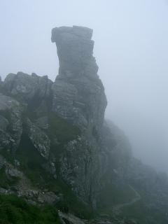 The summit block of The Cobbler.