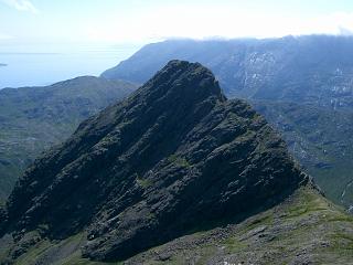 The north ridge of Sgurr na h-Uamha from Sgurr Beag.